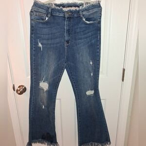 Risen Los Angeles Flared Legged Blue Jeans In A Ladies Size 32/15. Denim Western